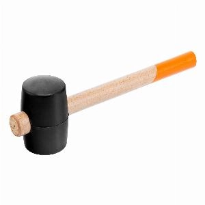 Киянка резиновая, 680 г, черная резина, деревянная рукоятка Sparta