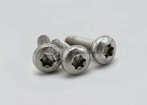 Винт DIN 7985 М 3х8 А2 TORX